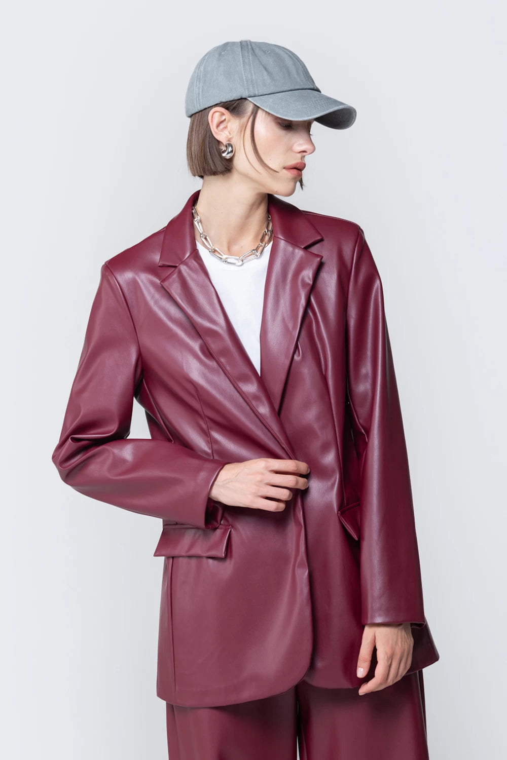 FAUX LEATHER BORDEAUX SUIT